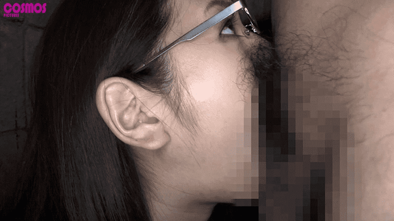 「初めての路地裏イラマチオBEST 厳選素人妻22人8時間 全発射90発ごっくんSP＋完全撮りおろし」隙間なく密着イラマチオ