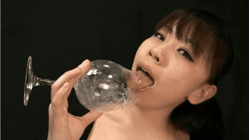 「肉食痴女 スペルマニア」小倉もものザーメンごっくん