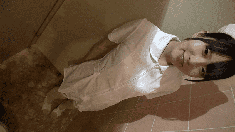 【コスプレ大好き恥ずかしがり娘ちゃんとゴックン露出デート 精飲人形】日泉舞香のナース姿