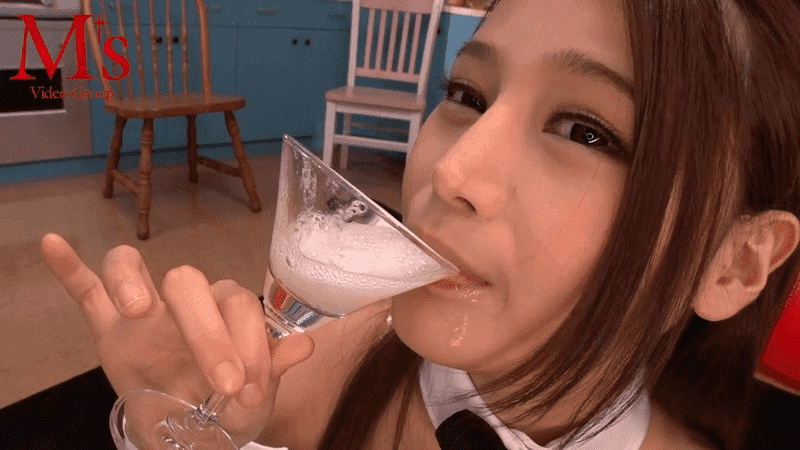 「Mごっくんエンジェル 悠木ユリカ」グラスザーメン飲み